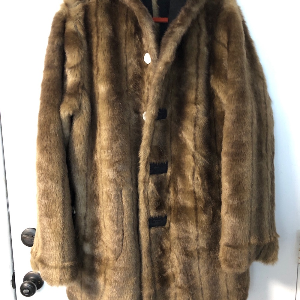 Dennis Basso coat
